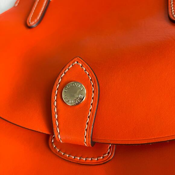 Dooney & Bourke Alto Orange Leather Saddle Crossbody Bag Purse - Picture 2 of 10